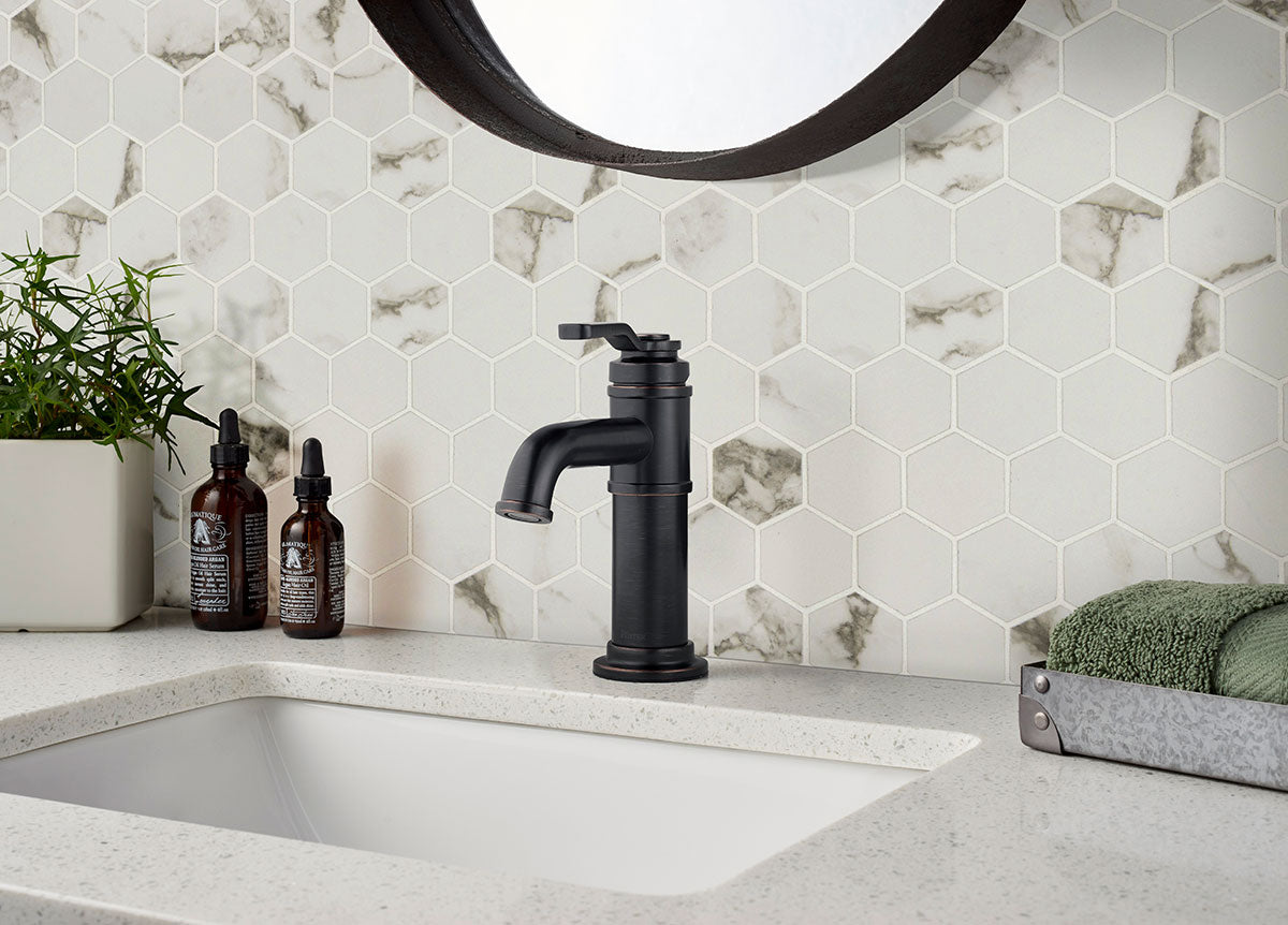 statuario-matte-2×2-hexagon-mosaic-a