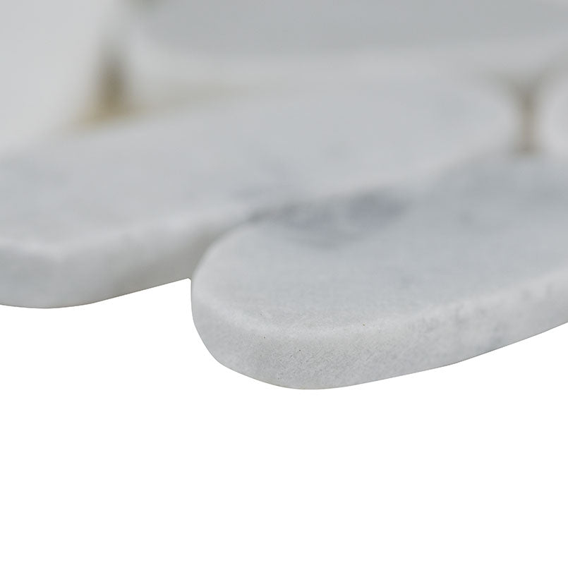 sliced-carrara-white-pebble-edge