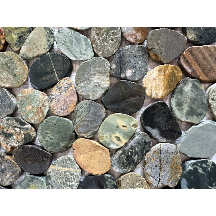 12 x 12 Natural Stone Pebble Wal3