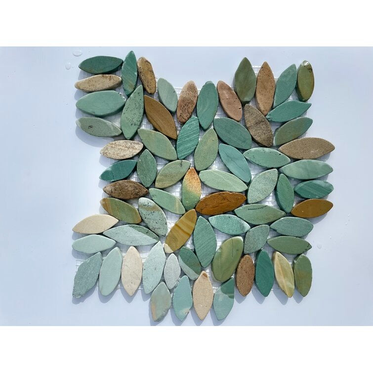 Random Sized Natural Stone Pebbl42