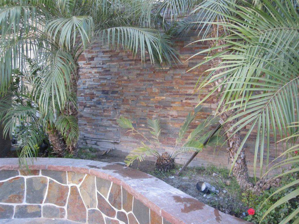 gold-rush-stacked-stone-panels